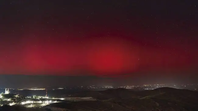 Se registran auroras boreales en Zacatecas, en pleno otoño de 2024. Foto: Da ko