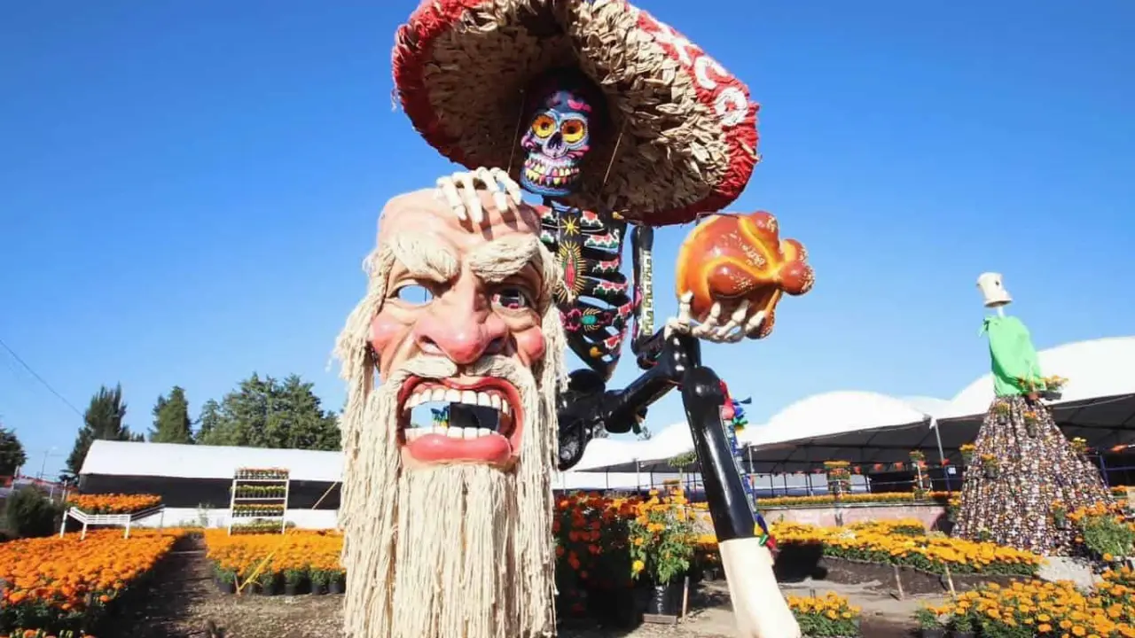 El Festival Valle de Catrinas de Atlixco, tiene más de 22 figuras gigantes. Foto: Cortesía
