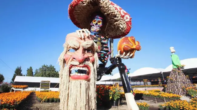 El Festival Valle de Catrinas de Atlixco, tiene más de 22 figuras gigantes. Foto: Cortesía