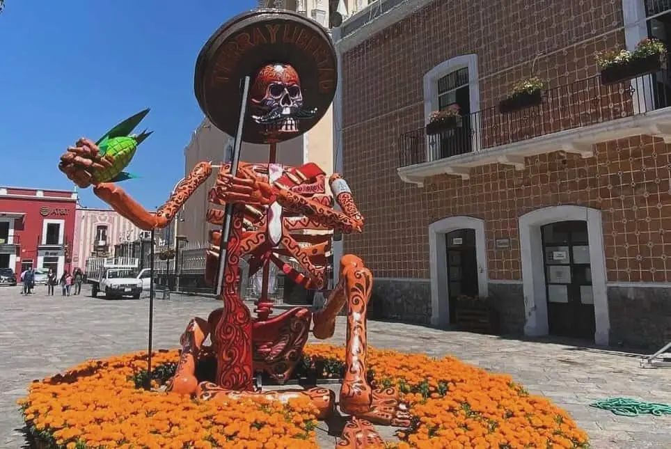 El Festival Valle de Catrinas 2024 de Atlixco, atrae cientos de turistas. Foto: Cortesía