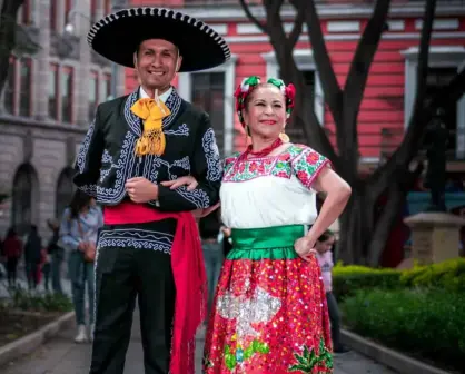 ¿Cuáles son los trajes típicos de hombre y mujer en Jalisco?