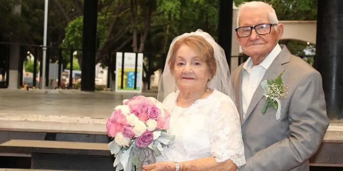 El amor que se tienen Eustaquio y Paz les ha permitido tener un matrimonio duradero de 75 años. Su familia es grande, pero sus emociones y ganas de vivir, lo son más. Foto; Cortesía.