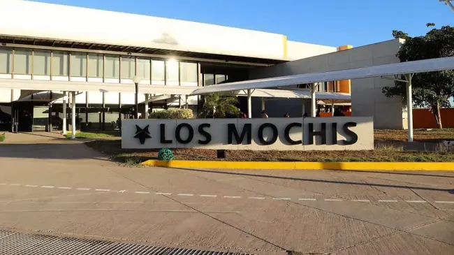Así luce el aeropuerto de Los Mochis por fuera. Foto: Mazatlán Interactivo