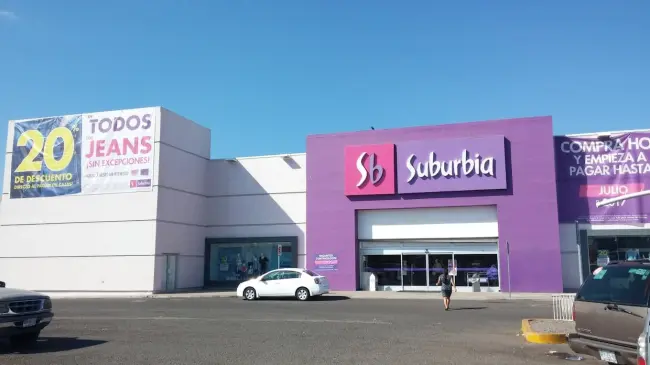 Ofertas de las Noches Moradas de Suburbia. Foto: Cortesía