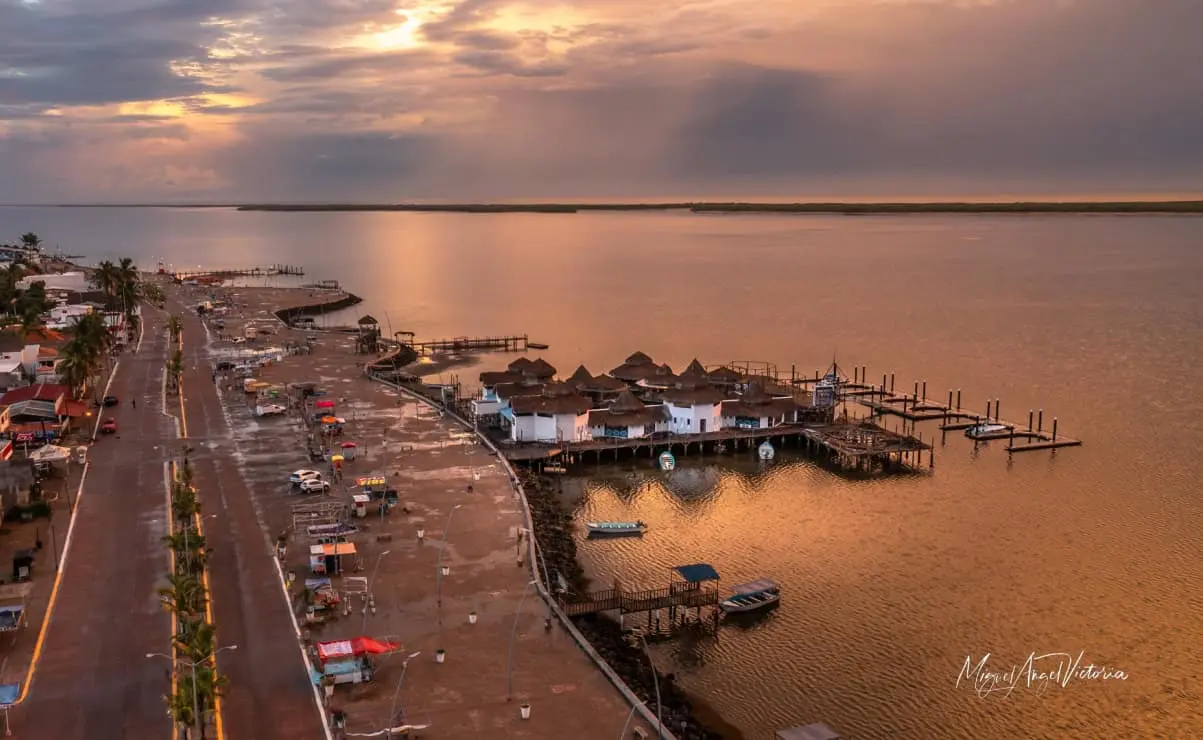 ¿Cuánto mide el Malecón de Altata?