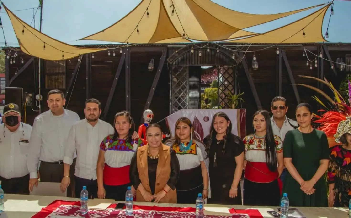 Autoridades y organizadores invitan a acudir a la Feria del Mole en Santa Ana Hueytlalpanrtos. Foto: Cortesía