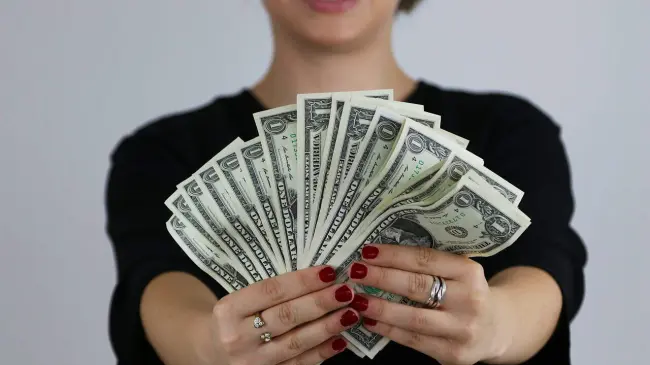 Conoce cómo se cotiza el dólar en Bancoppel y Banco Azteca. Foto: Cortesía