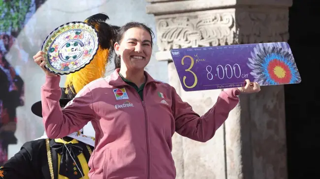 Alejandra Valencia sube al podio mundial|Imagen: CONADE