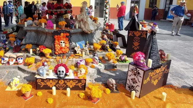 Monterrey invita a celebrar este domingo el Día de Muertos en el Museo de Historia Mexicana. Foto temática.