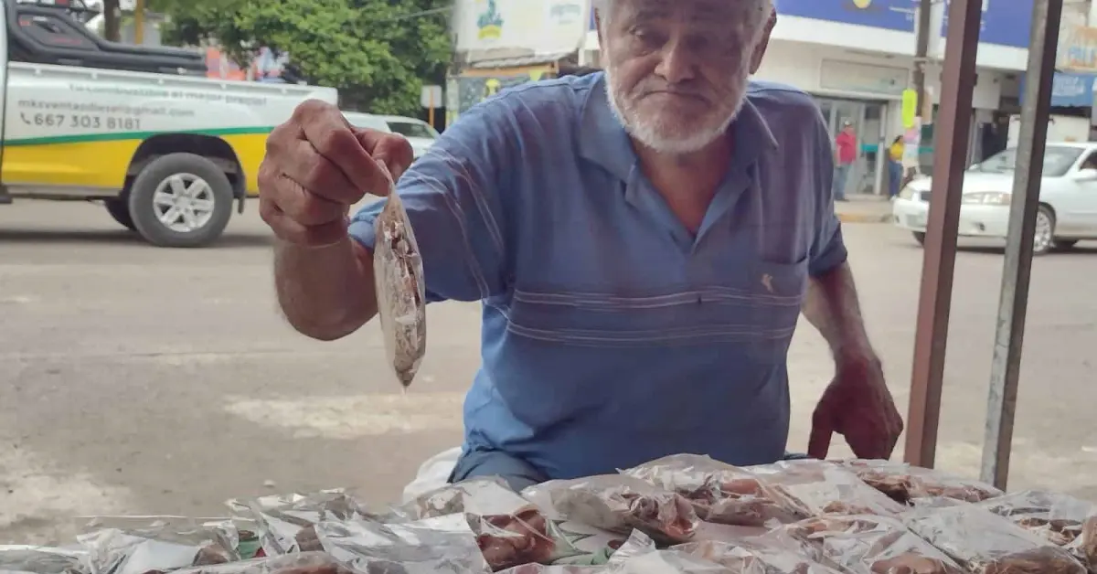 Don Abel es el hombre que lleva remedios naturales para aliviar malestares de la gente de Navolato