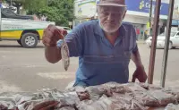 Don Abel es el hombre que lleva remedios naturales para aliviar malestares de la gente de Navolato