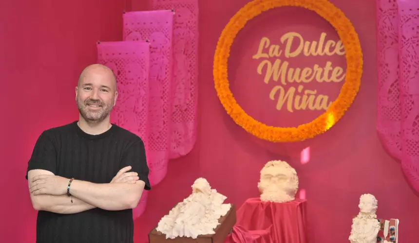 José Ignacio González Quinzaños, autor de la ofrenda La Dulce Muerte Niña.