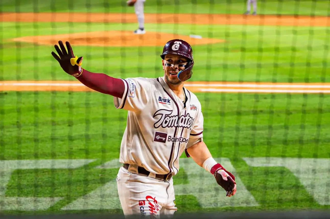 Sigue la racha de victorias guinda || Imagen: Tomateros