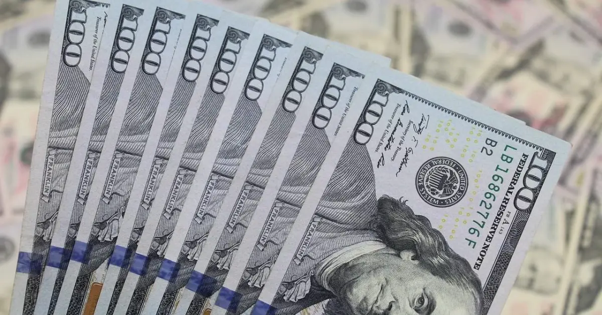 Precio del dólar hoy 23 de abril de 2025 en Bancoppel y Banco azteca