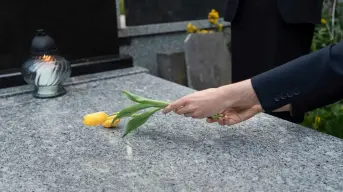 Frases emotivas para el Día de Muertos para recordar tu hermano