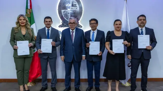 El Gobernador los exhortó a conducirse con apego al marco de derecho y los principios de política humanista.