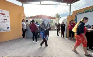 Cambian horario de entrada y salida por el frío en escuelas de Querétaro; ¿Cómo queda?