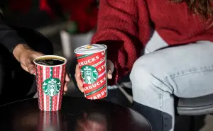 Starbucks tendrá promoción navideña con bebidas gratis: ¿cuándo y cómo obtenerla?