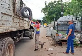 Vecinos de la colonia Toledo Corro en Culiacán se suman a la lucha contra el dengue