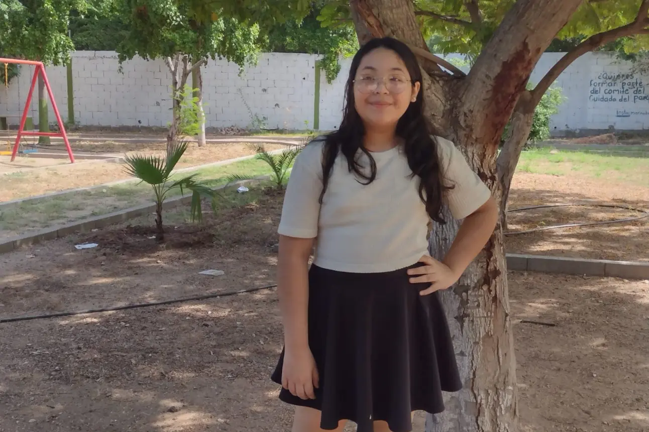 Camila Villa Beltrán, es una de las ganadoras del Premio Municipal a la Niña Cronista, y estudiante de la primaria República de Cuba en Villaverde.