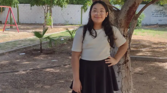 Camila Villa Beltrán, es una de las ganadoras del Premio Municipal a la Niña Cronista, y estudiante de la primaria República de Cuba en Villaverde.
