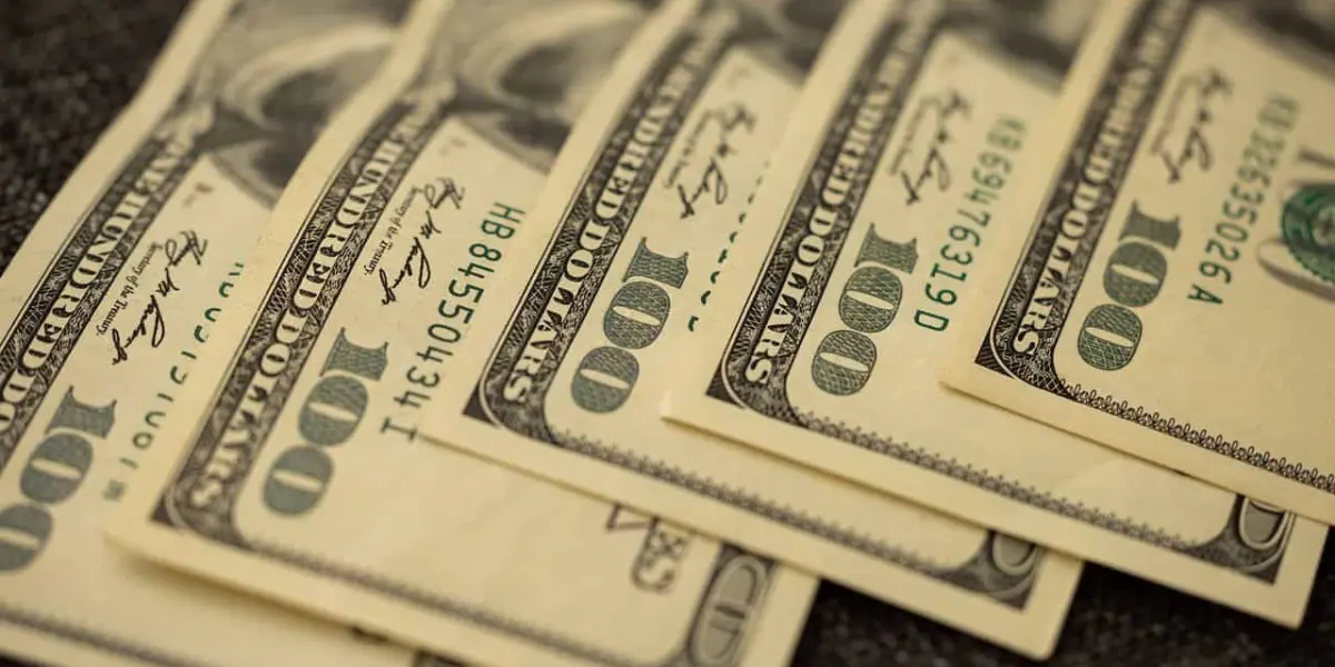 Precio del dólar.
