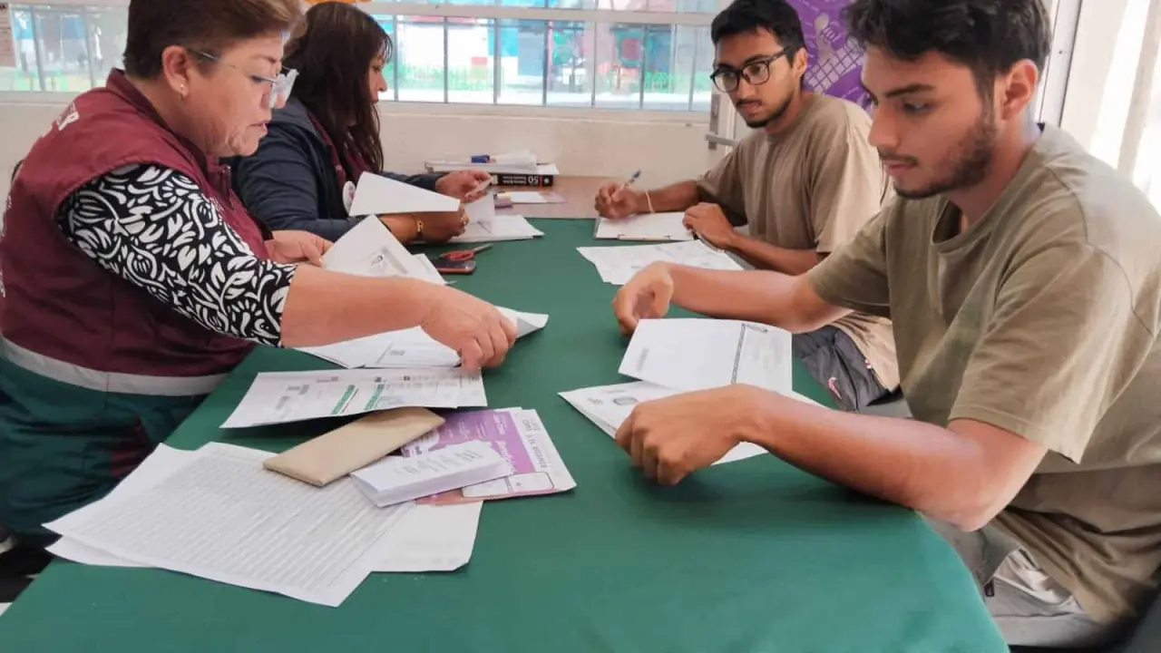 Anuncian el primer pago de la Beca para Transporte para Universitarios en la CDMX. Foto: Cortesía