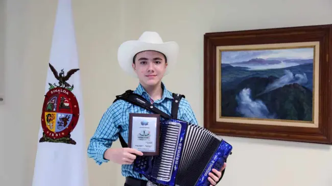Diego Salazar de Sinaloa. gana concurso a nivel nacional- Foto: Cortesía
