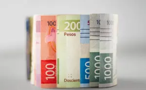 Salario mínimo de 12,500 pesos: ¿cuándo entraría en vigor en México?