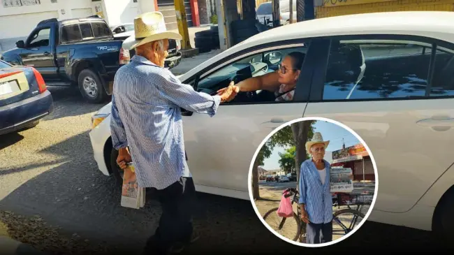 A sus 84 años, Don Simón se erige como un símbolo de perseverancia al vender periódicos en Culiacán. Su dedicación diaria inspira a quienes lo rodean a nunca rendirse ante las adversidades. Foto: Juan Madrigal