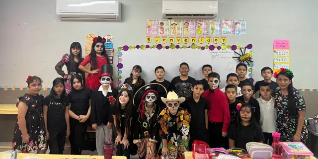 La primaria Belisario Domínguez en Culiacán celebra el ´Día de Muertos´ con respeto y alegría