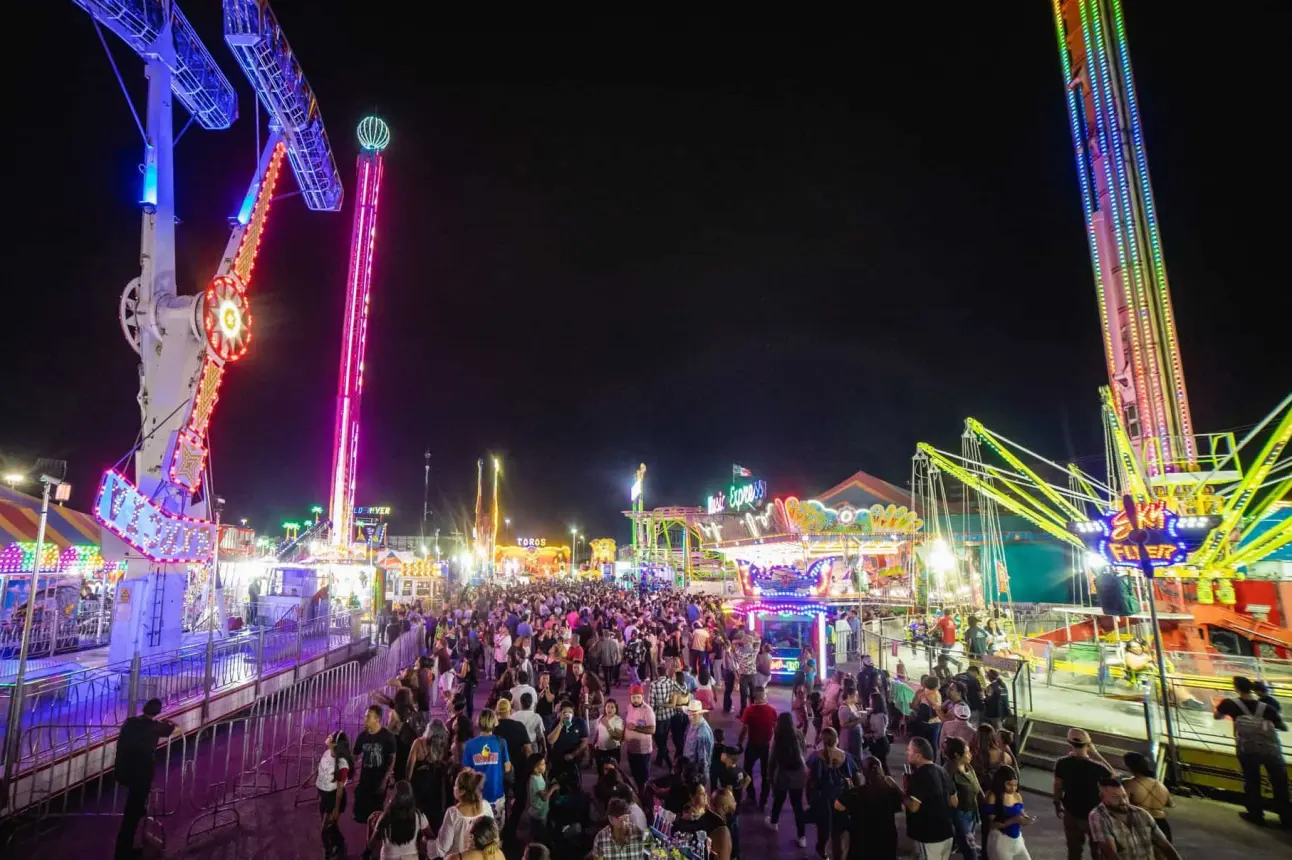 La Feria Regional de Ríoverde 2024, tendrá una cartelera variada de artistas en el Teatro del Pueblo. Foto: Cortesía