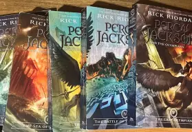 Percy Jackson: La Saga que Capturó al mundo con la Magia de la Mitología Griega.