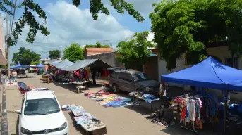 Ropa, comida y más, puedes encontrar en el tianguis de la 5 de Febrero en Culiacán