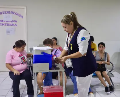 Llama Secretaría de Salud a sinaloenses a vacunarse contra la Influenza y Covid-19 ante bajas temperaturas