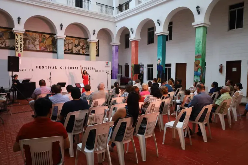 Navolato disfrutó de un recital de ópera y música mexicana.