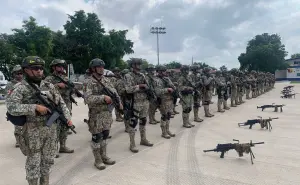 Ejército Mexicano decomisa autos blindados, armamento y drogas en Culiacán y Cosalá, con valor de 122 mdp