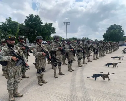 Ejército Mexicano decomisa autos blindados, armamento y drogas en Culiacán y Cosalá, con valor de 122 mdp