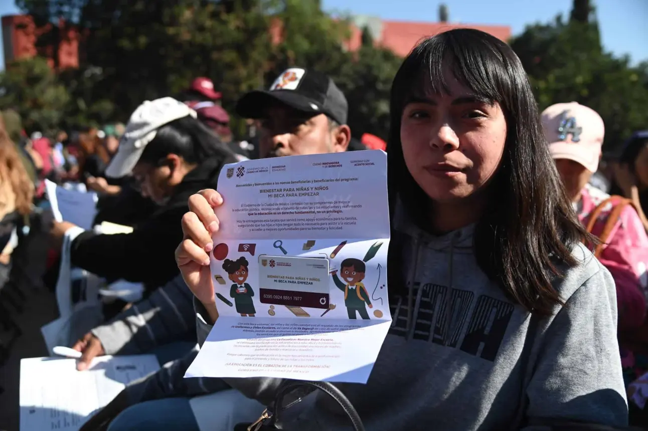 Mi Beca para Empezar de la CDMX es para estudiantes de nivel básico o de Centros de Atención Múltiple. Foto: Cortesía