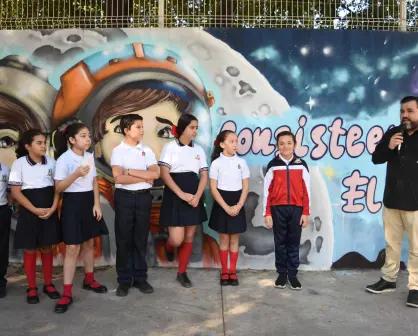 Estudiantes de la Álvaro Obregón transforman su escuela con un mural inspirador para alcanzar sus sueños