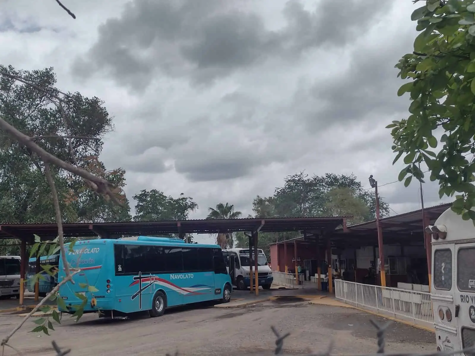 Los camiones de pasajeros tienen rutas establecidas a distintos destinos desde Navolato.