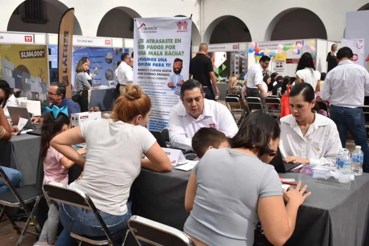 En las Ferias de Infonavit puedes informarte sobre todos sus programas y créditos. Foto: Noroeste