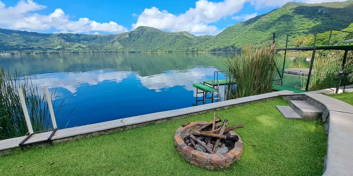 Laguna Santa María del Oro.