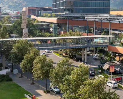 Plaza Punto Sur en Guadalajara con más de 100 tiendas a tu disposición