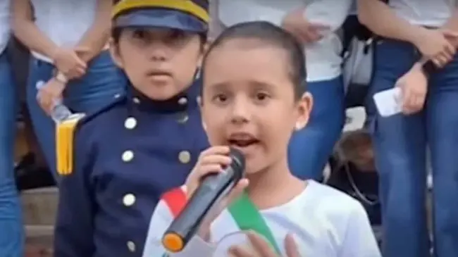 La menor cautivó a los presentes con su personificación de Sheinbau. Foto: TikTok