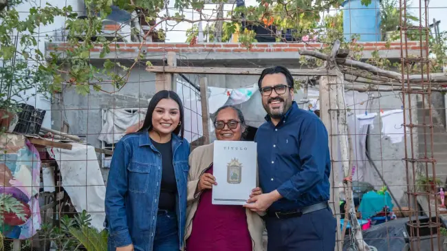 La entrega de títulos de propiedad representa un avance significativo en el programa de regularización. Este esfuerzo busca llevar justicia social a las comunidades más vulnerables de Culiacán.