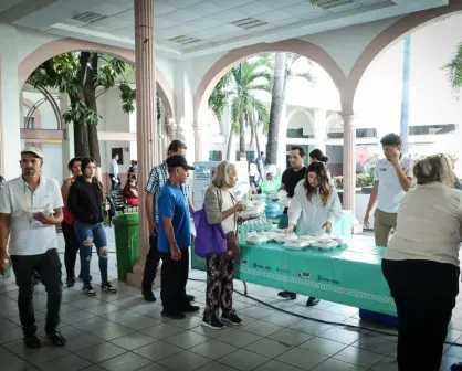 Alajibua del DIF Culiacán lleva alimentos calientes a familias en el Hospital Civil