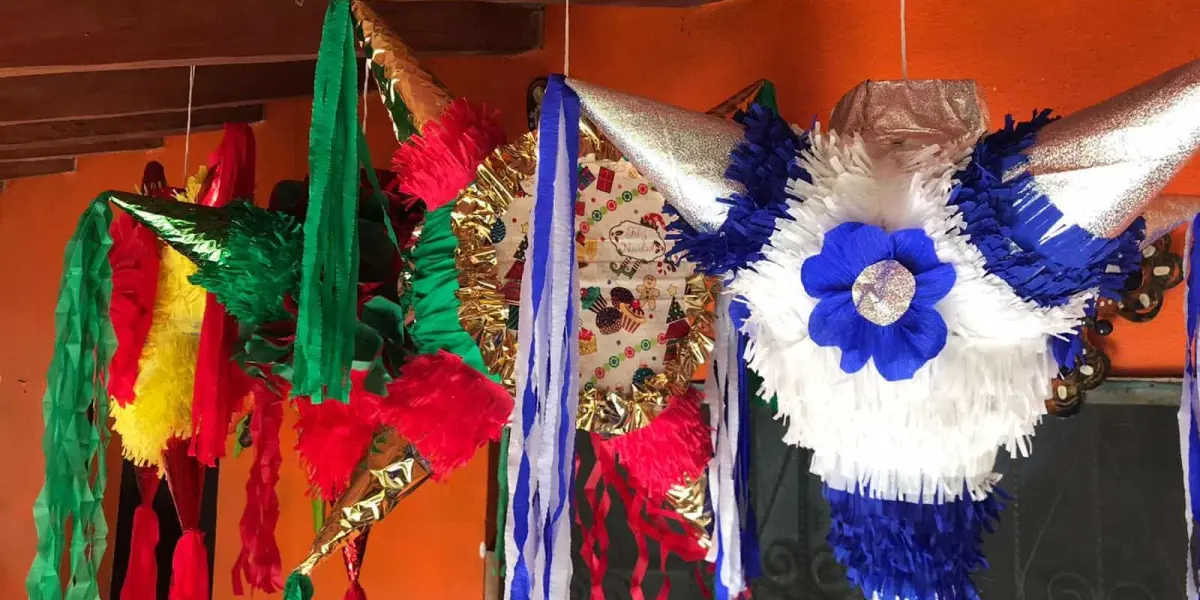 Piñatas navideñas.