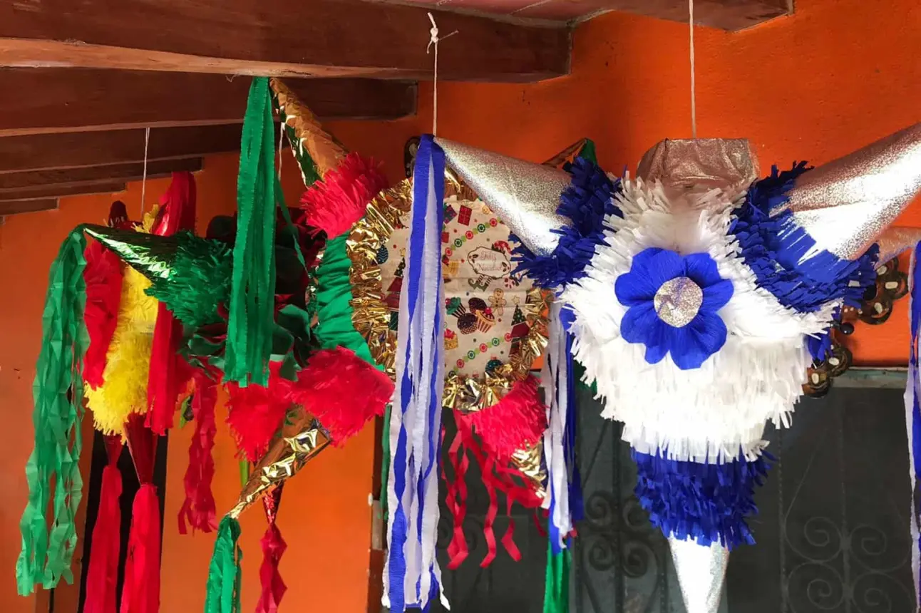 Piñatas navideñas.