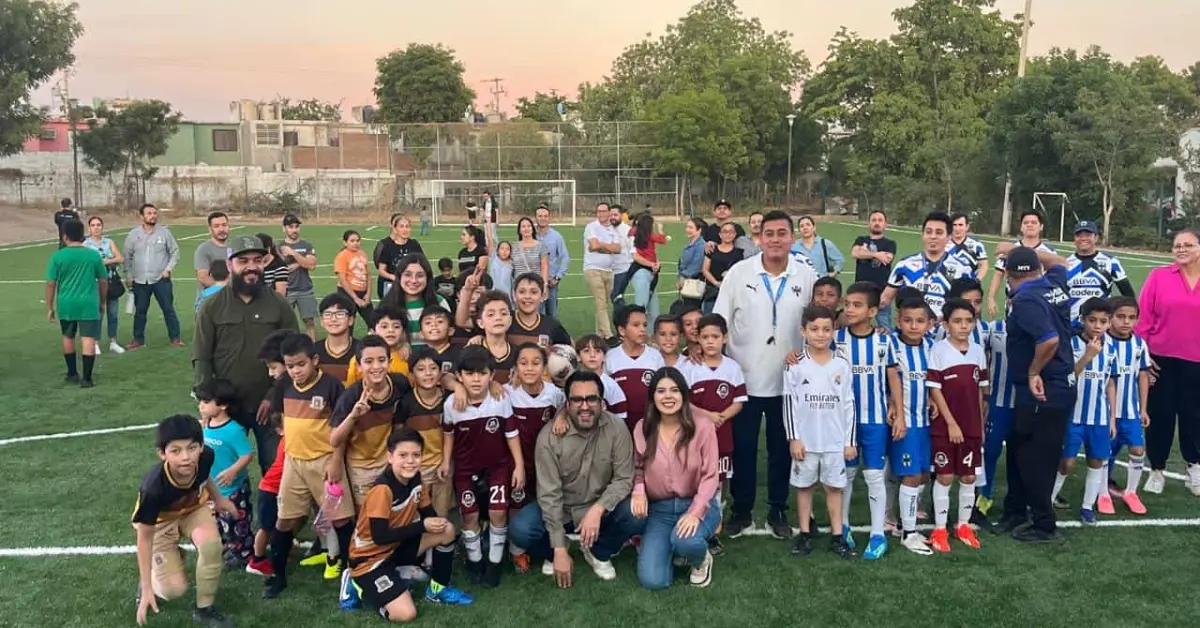 Nueva cancha de pasto sintético en Universidad 94 impulsa la Paz en Culiacán